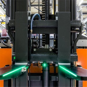 Sistemul de ghidare cu stivuitor laser pentru depozitul pentru manipularea mărfurilor